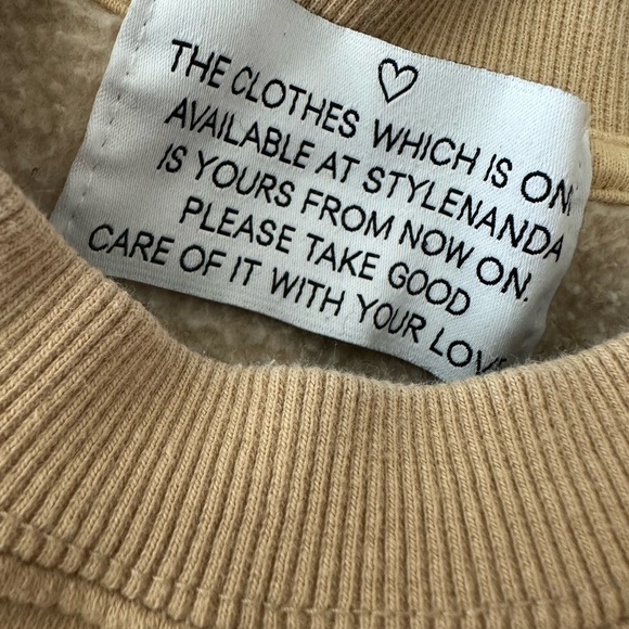 Stylenanda Sweatshirt - Picture 3 of 4